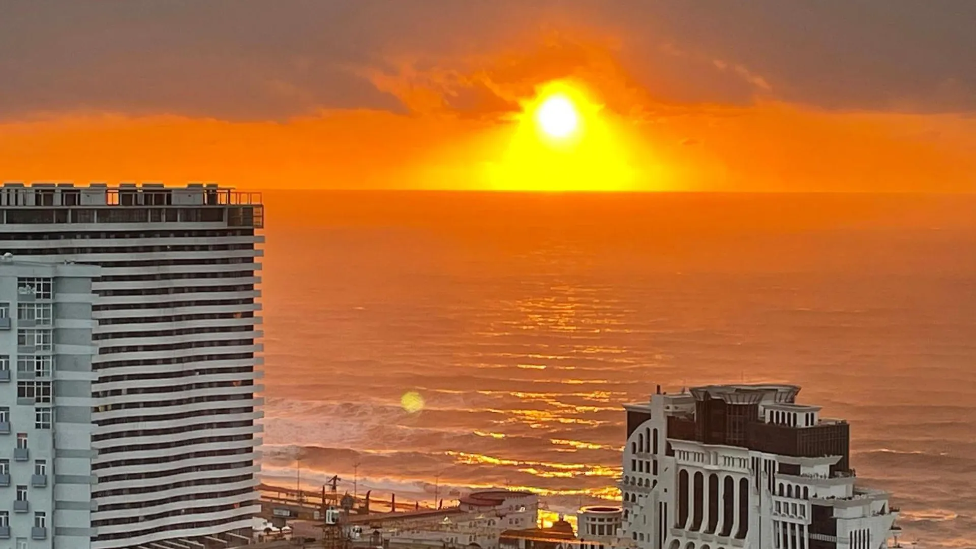 Apartment With Sea View Batumi